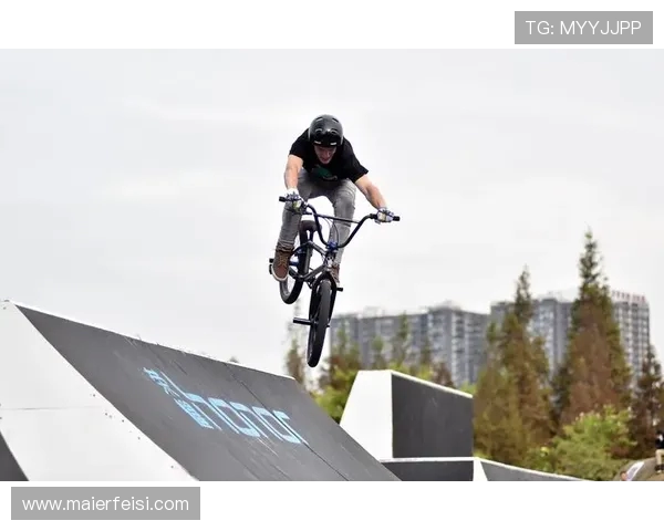 城市马拉松积分赛成都极限运动队以满分100分稳居榜首引领风骚